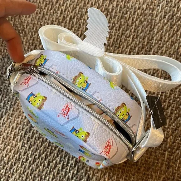 Disney Pixar Pizza Planet Aliens Cross Body Bag - Picture 3 of 3